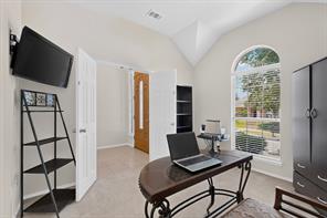 404 Castle Street - Photo 5