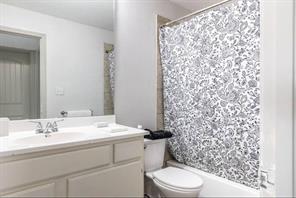 7431 Holly Hill Drive - Photo 13