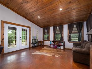 4240 County Road 2107 - Photo 10