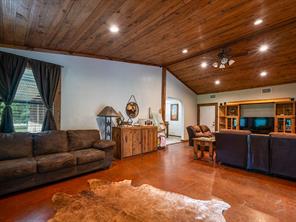 4240 County Road 2107 - Photo 12