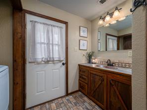 4240 County Road 2107 - Photo 26