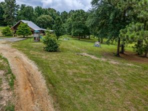 4240 County Road 2107 - Photo 39