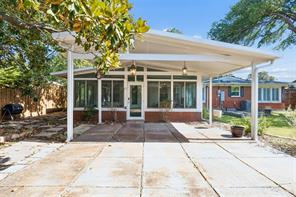 504 Monssen Drive - Photo 1