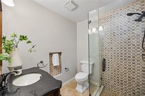 504 Monssen Drive - Photo 11