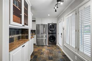 504 Monssen Drive - Photo 24