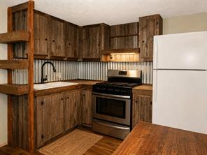 8909 FM 1795 - Photo 19
