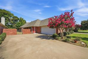 2704 Rex Cruse Drive - Photo 3