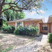 504 Sierra Drive - Photo 1