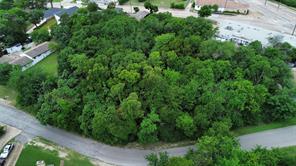 1403 Day Boulevard - Photo 1