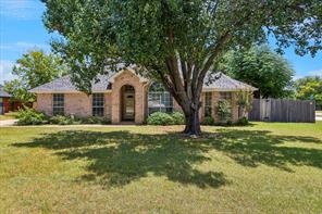 433 Sherwood Court - Photo 1