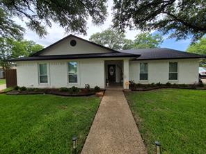 405 W Lindenwood Lane - Photo 1