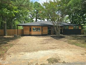 404 W Hillcrest Street - Photo 1