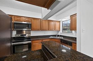 2103 Friendly Drive - Photo 15