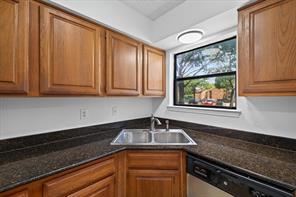 2103 Friendly Drive - Photo 16