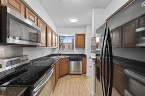 2103 Friendly Drive - Photo 17