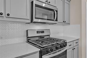 1016 Kirkham Way - Photo 13