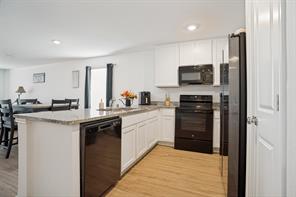 310 Mahogany Lane - Photo 10