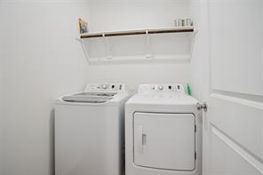 310 Mahogany Lane - Photo 17