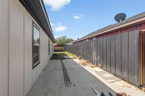9704 Valley Mills Lane - Photo 29