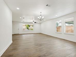 3327 Garden Lane - Photo 6