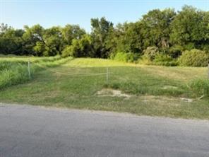 891 Lakeside Drive - Photo 1
