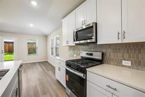 3408 Richmond Drive - Photo 6