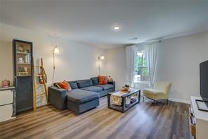1411 Hemphill Street - Photo 9