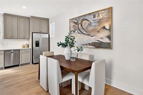 435 W 9th Street - Photo 10