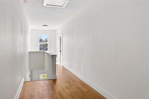 435 W 9th Street - Photo 20