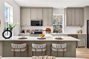435 W 9th Street - Photo 9
