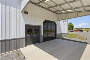 6021 E US Highway 377 - Photo 5