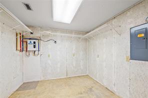1104 W State Highway 154 - Photo 17