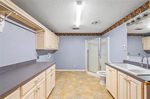 1104 W State Highway 154 - Photo 21