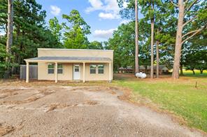 1104 W State Highway 154 - Photo 23