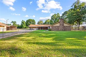 1104 W State Highway 154 - Photo 33