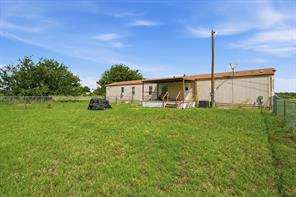 2047 Private Road 379 - Photo 1