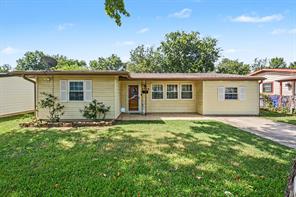 2520 Collingwood Drive - Photo 1