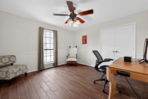 2307 Honeysuckle Drive - Photo 24