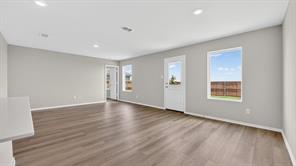 814 KING'S Way - Photo 11