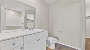 814 KING'S Way - Photo 15