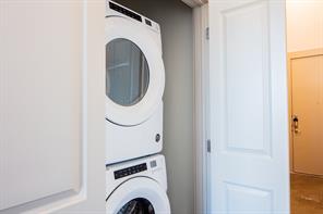 830 N Zang Boulevard - Photo 9