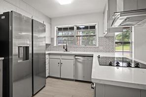 607 W Campbell Road - Photo 10