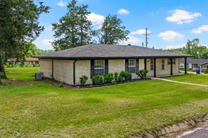 607 W Campbell Road - Photo 4