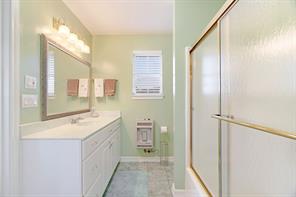 1005 Us-82 - Photo 15