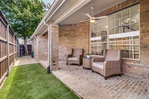 648 Woodland Way - Photo 18
