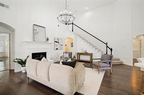 648 Woodland Way - Photo 3