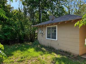 1601 W Bond Street - Photo 6