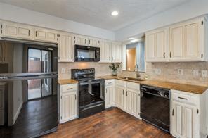 17490 Meandering Way - Photo 9