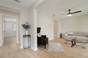 110 W Marguerita Drive - Photo 7