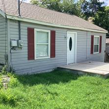 1506 S Travis Street - Photo 1